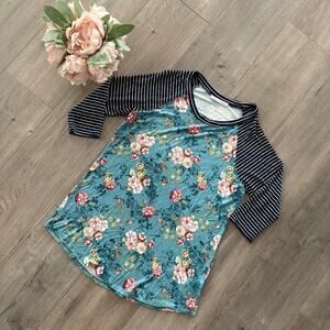 Chris & Carol Floral Teal Striped Raglan Top